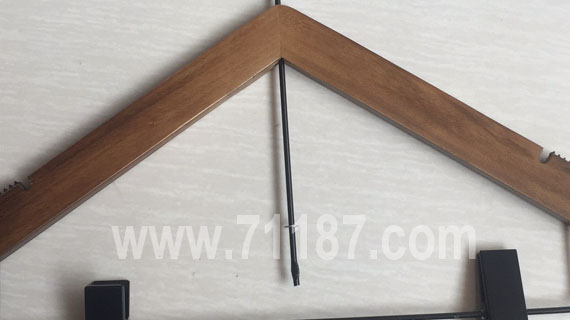 30ca69468bd2e1467c0d823a7ab2e759 福建欢迎光临888集团衣架厂-严米衣架.jpg
