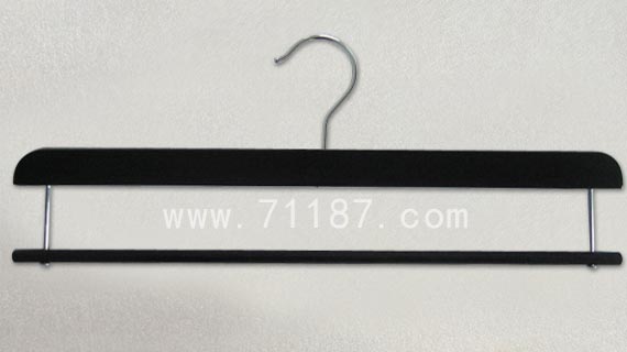 e8ff7f3539bebf0f0b4bb8470db9b78e p钉木杆实木衣架-欢迎光临888集团衣架-严米衣架.jpg